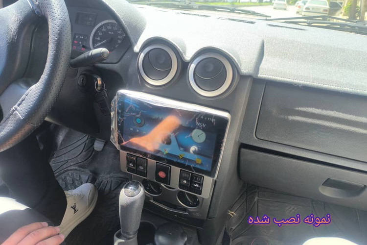 نمونه ی نصب شده ی مانیتور وفریم