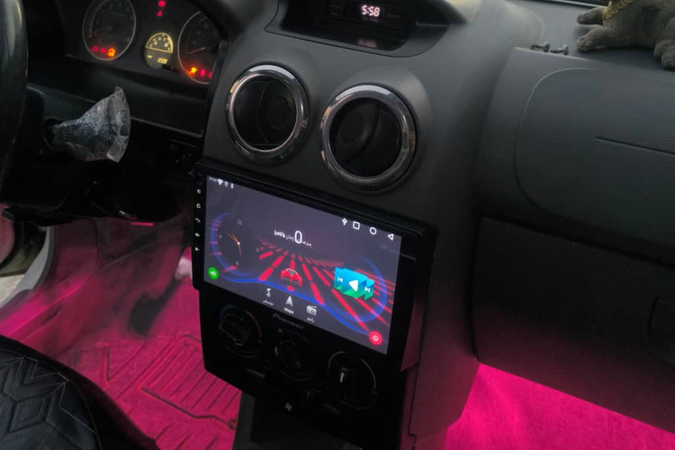 نمونه ی نصب شده ی مانیتور اندرویدی ماشین پراید داشبورد جدید