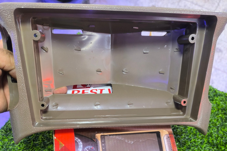 قاب مخصوص مانیتورماشین سمند