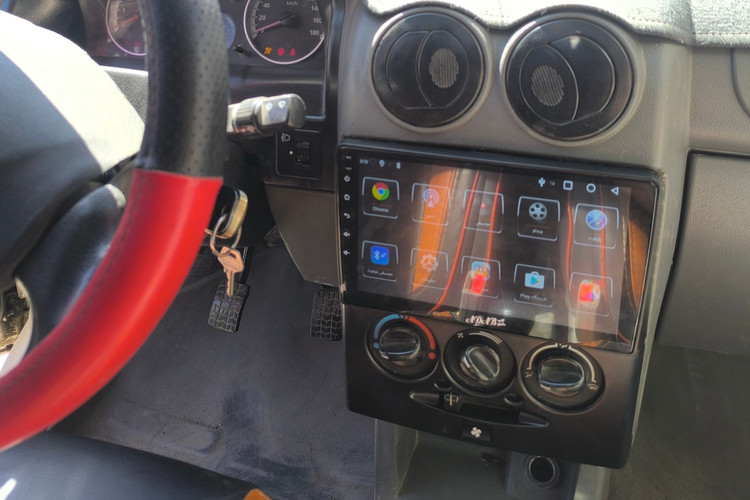 مانیتور وفریم نمونه نصب شده